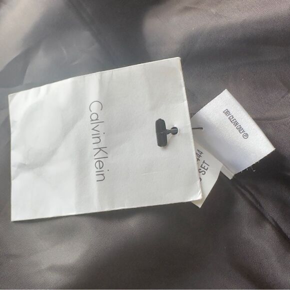 Calvin Klein Wool Blend Two-Button Blazer Size 8 NWOT - Picture 15 of 15